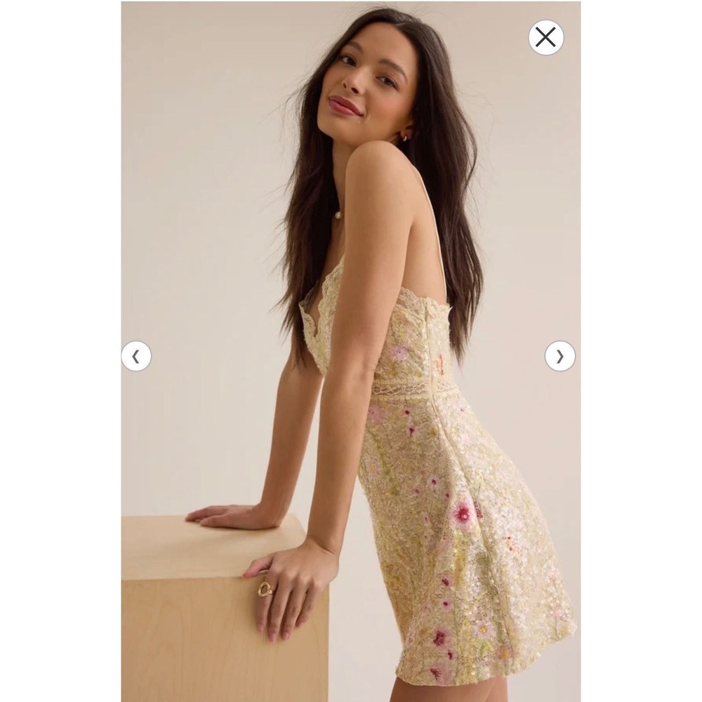 Altar'd State Floral Lace Sequin Mini Dress V-Neck Spaghetti Strap Size XSmall - Picture 2 of 14